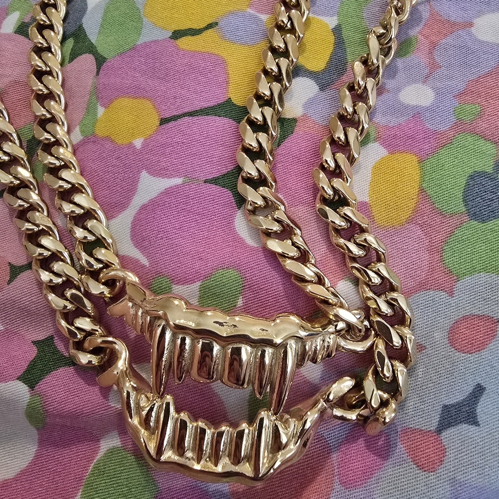 Rare Romance Bite Necklace